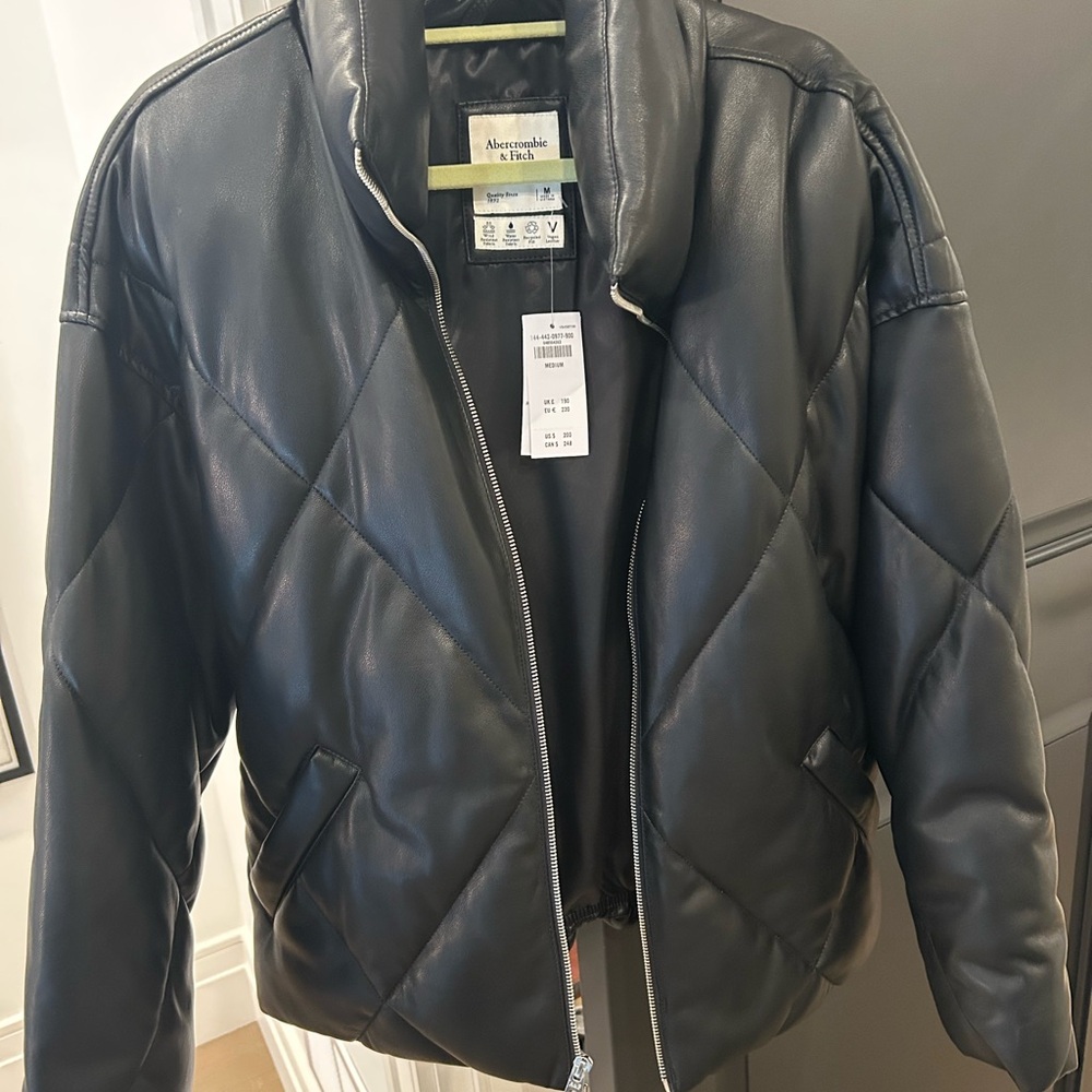 Abercrombie & Fitch Quilted Black Jacket